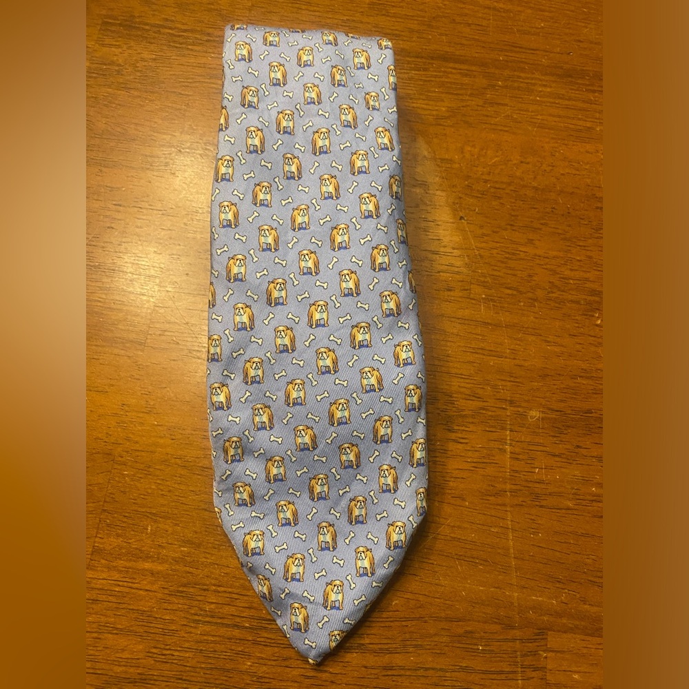 Vineyard Vines Light Blue Bulldog & Bone Silk Tie